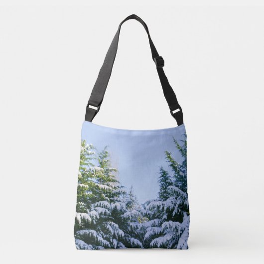 Sneeuwscène, sneeuwgroenen, medium crossbody tas (Voorkant)