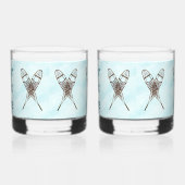 Sneeuwschoenen op oud papier whisky glas (Rechts)