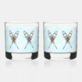 Sneeuwschoenen op oud papier whisky glas (Links)
