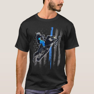 Sneeuwscooter rijden met de Amerikaanse vlag T-shirt