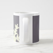 Sneeuwscript suikerpruim paarse botercrème elegant grote koffiekop (Achterkant)