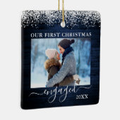 Sneeuwtop Blauw Wood Eerste Kerstmis Foto Keramisch Ornament (Rechts)
