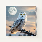 Sneeuwuil in de winter maanlicht met sneeuw vallen notitieboek (Achterkant)