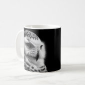 Sneeuwuil in zwart en wit koffiemok (Voorkant links)