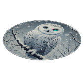 Sneeuwuil neergestreken op Snowy Branch Snijplank (Hoek)