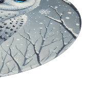 Sneeuwuil neergestreken op Snowy Branch Snijplank (Hoek)