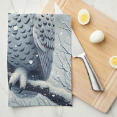 Sneeuwuil neergestreken op Snowy Branch Theedoek (Quarter Fold)