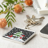 Sneeuwval op kardinaal-, neushoorn- en pijnbomen sleutelhanger (Zijkant)