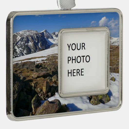 Sneeuwvlek op de Rocky Mountains Verzilverd Omlijst Ornament (Rechts)