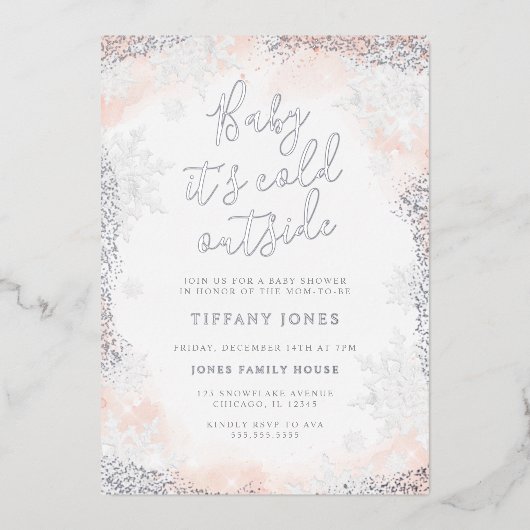 Sneeuwvlok Baby het is koud buiten Baby shower Folie Uitnodiging (Voorkant)