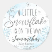 sneeuwvlok is onderweg naar Baby shower Ronde Sticker (Voorkant)