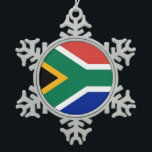 Sneeuwvlok Ornament met Zuid-Afrika Vlag<br><div class="desc">Voeg een vleugje elegantie en cultuurtrots toe aan uw vakantiedecor met dit prachtige sneeuwvlok ornament met de vlag van Zuid-Afrika! Gemaakt met prachtige details en hoogwaardige materialen, is dit ornament zowel duurzaam als mooi ontworpen, waardoor het een perfecte aanvulling is op uw feestelijke decoraties. Het gedurfde ontwerp toont met trots...</div>