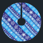 Sneeuwvlok Strepen Blauw Kerstboom Rok<br><div class="desc">White snowflakes against stripes in shades of blue is a uniek design for winter,  skiers,  snowboarders and all winter sports lovers.</div>