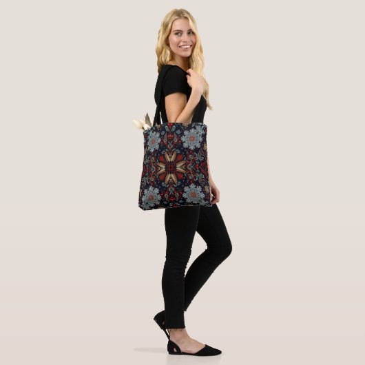 Sneeuwvlok Symfonie Tote Bag (Op model)