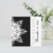Sneeuwvlok zwart wit winter bruiloft Save the Date Kaart (Staand voorkant)