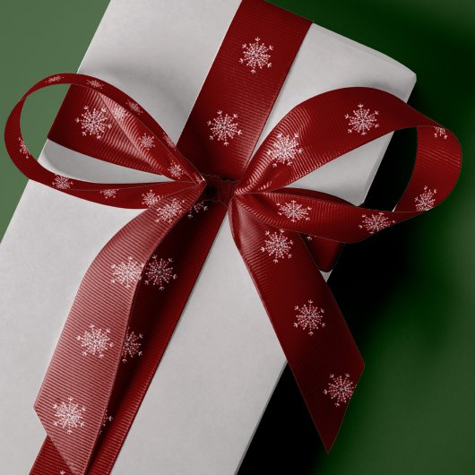 Sneeuwvlokken elegante rode kerstcadeauverpakking satijnen lint