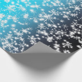 Sneeuwvlokken en Sparkles over Blue Light Cadeaupapier (Hoek)