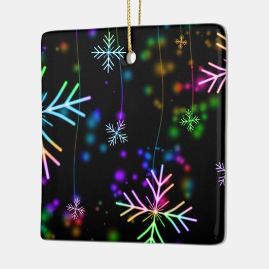 Sneeuwvlokken kleuren keramisch ornament (Links)