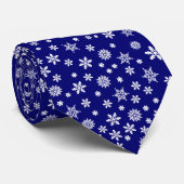 Sneeuwvlokken op blauw kerstfeest stropdas (Opgerold)