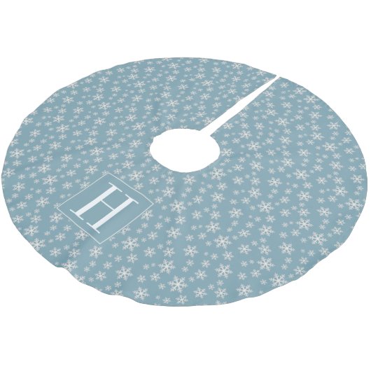 Sneeuwvlokken op Powder Blue met monogram Kerstboom Rok (Gekanteld)