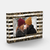 Sneeuwvlokken op zwarte witte strepen Aangepast Fotoblokken (Links)