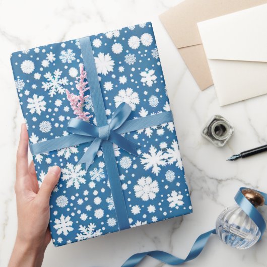 Sneeuwvlokken repeating patroon wit blauw cadeaupapier (Geschenken)