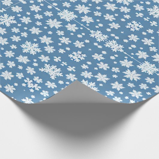 Sneeuwvlokken repeating patroon wit blauw cadeaupapier (Hoek)