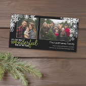 Sneeuwvlokken voor feestdagen met twee horizontale feestdagenkaart