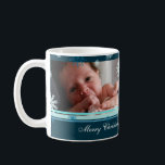 Sneeuwvlokken Vrolijke Kerstmis Oma Mok<br><div class="desc">Vrolijk kerstfeest oma aangepaste foto mok in stijlvolle tinten van blauwgroen blauw en turquoise in een delicate sneeuwvlok patroon met aanpasbare tekst en foto,  ideaal als een vakantie cadeau.</div>