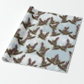 sneeuwvonken, dennenappels cadeaupapier (Uitgerold)