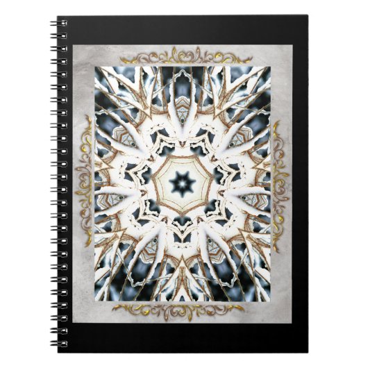 Sneeuwweb met goud bloeit notitieboek (Voorkant)