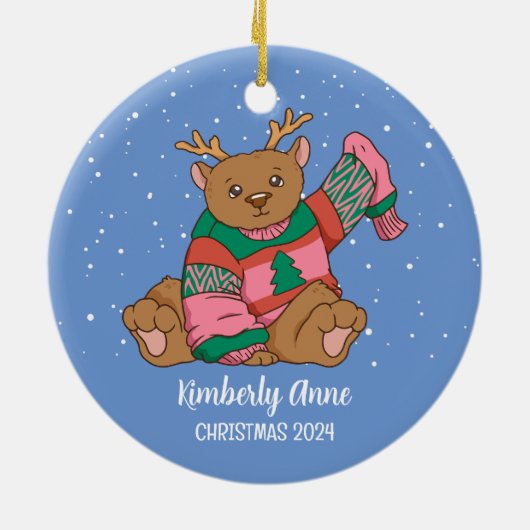 Sneeuwwintervakantie met Beer kerstmis Keramisch Ornament (Achterkant)