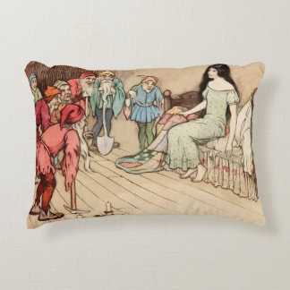Sneeuwwitje door Warwick Goble Accent Kussen