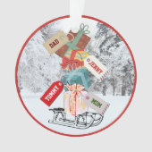 Sneeuwwoud met kerstcadeautjes Naam Cute  Ornament (voorkant)