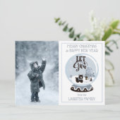 Sneeuwwoud met Wereldbollen kerst laat het sneeuwe Feestdagenkaart (Staand voorkant)