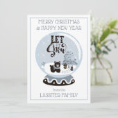 Sneeuwwoud met Wereldbollen kerst laat het sneeuwe Feestdagenkaart (Staand voorkant)