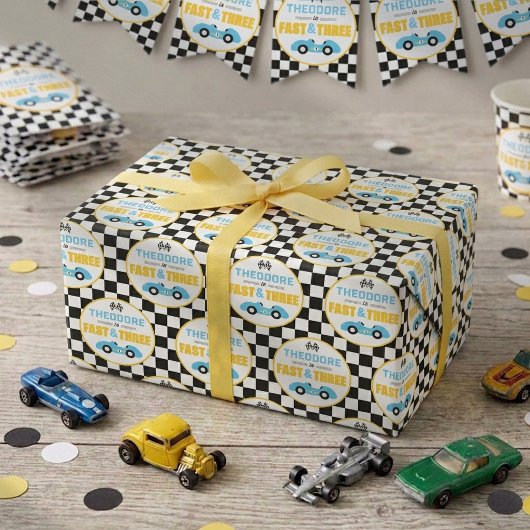 Snel & Drie Raceauto 3e Verjaardagsfeestje Cadeaupapier