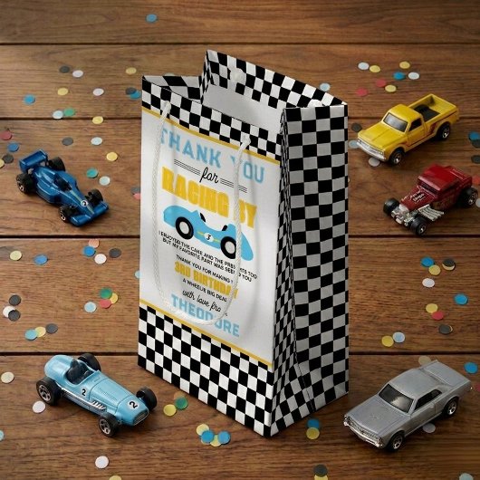 Snel & Drie Raceauto 3e verjaardagsfeestje Klein Cadeauzakje