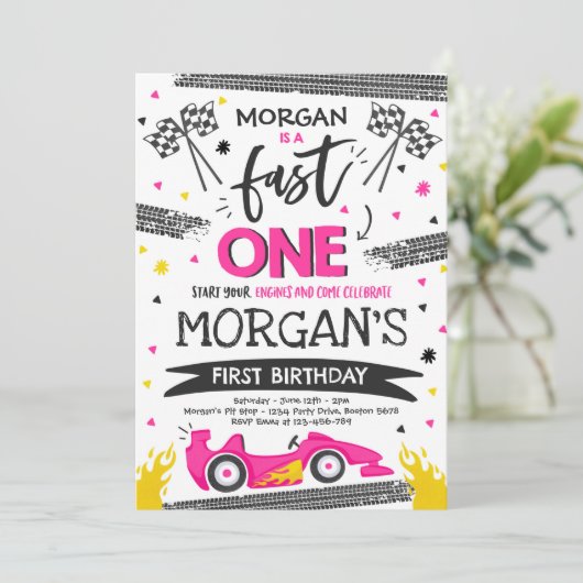 Snel Een 1e Verjaardagsfeestje Roze Race Auto Snel Kaart (Staand voorkant)