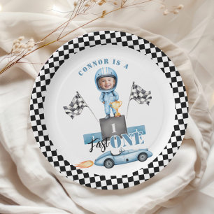 Snel Eén Blauwe raceauto 1e Foto Verjaardag Papieren Bordje
