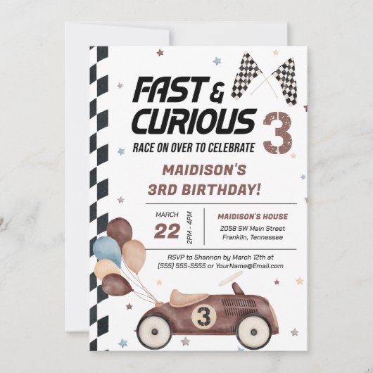 Snel en nieuwsgierig bruin race auto 3e verjaardag kaart (Voorkant)
