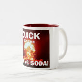 Snel, haal de BKING SODA! Tweekleurige Koffiemok (Voorkant rechts)