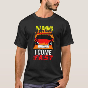 Snel waarschuwen voor een snelle kruisvaarder die t-shirt