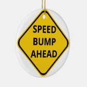 Snelheidsbom boven bouwbordversiering keramisch ornament (Rechts)