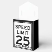 Snelheidslimiet 25mph verjaardagsbord bedankdoosjes (Geopend)