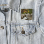Snelle rivier door rotsen stromend, Wit Vierkante Button 5,1 Cm (In situ)