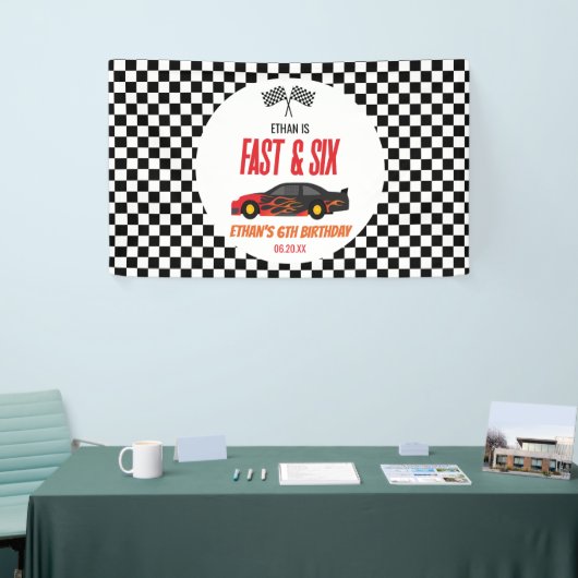 Snelle & Zes Rode Vlam Race Auto 6e Verjaardagsfee Spandoek (Beurs)