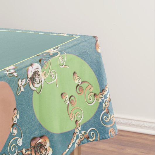 Snellere Bleke grijze pasta's en Rozen Tafelkleed (Voorbeeld)