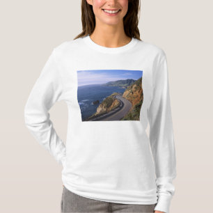 Snelweg 1 langs de Californische kust bij T-shirt