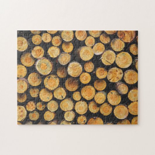 Snijstack van boomstammen, vers legpuzzel (Horizontaal)